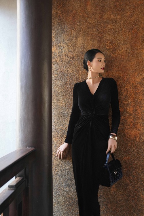 Sixdo Black Velvet Sarong Dress